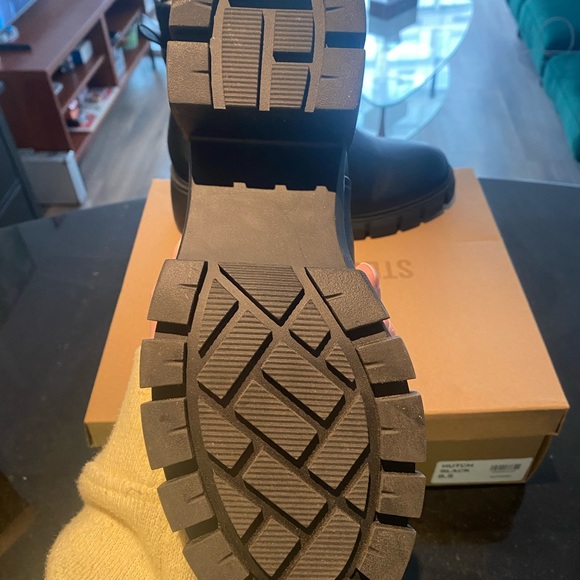 Black Steve Madden heeled boots (only worn once) - Picture 3 of 4